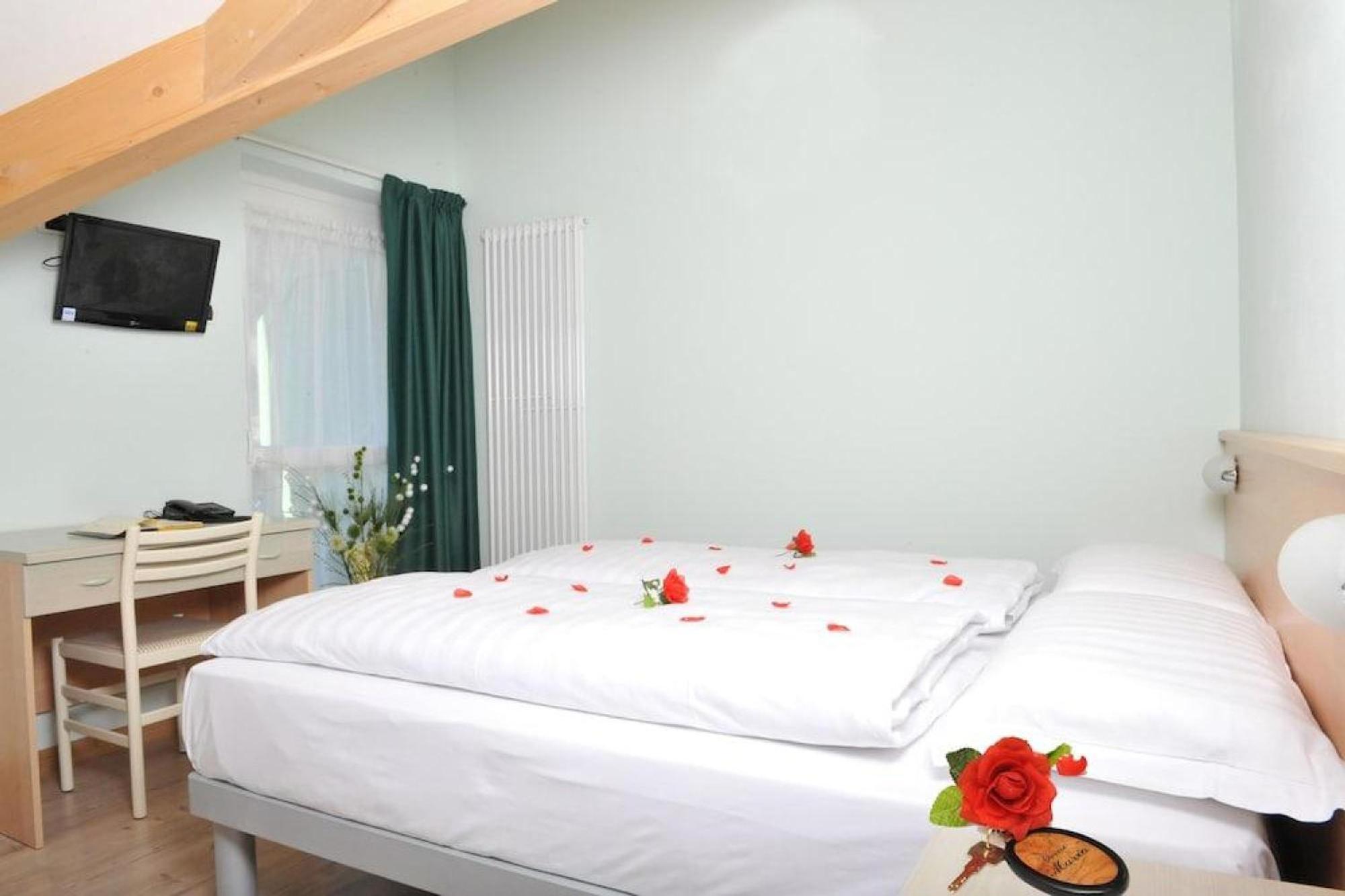 Hotel Garni Maria Monclassico Kültér fotó